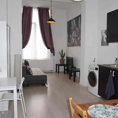 Roosevelt Apartments. Антверпен Екстериор снимка