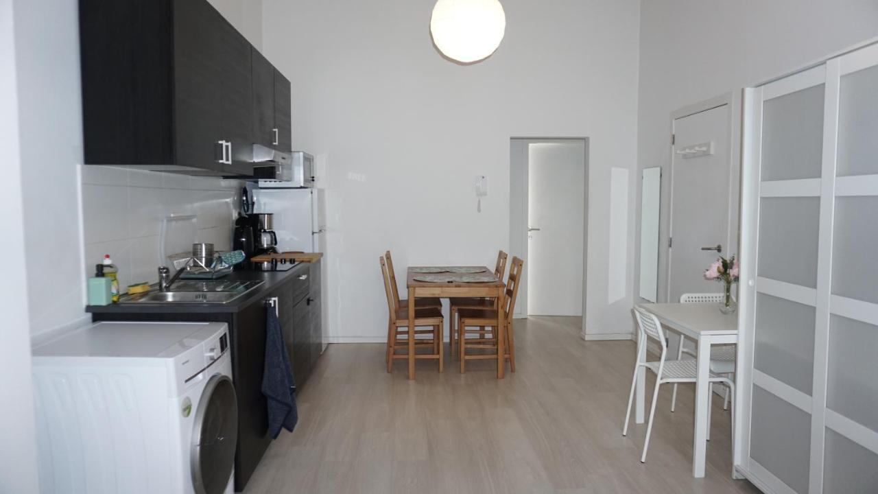 Roosevelt Apartments. Антверпен Екстериор снимка